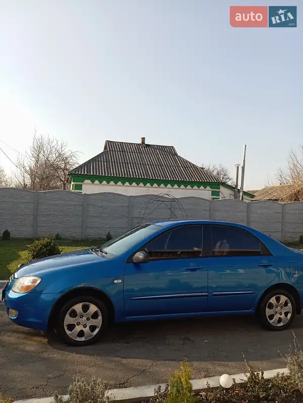 Седан Kia Cerato 2007 в 