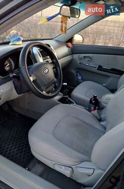 Седан Kia Cerato 2007 в 