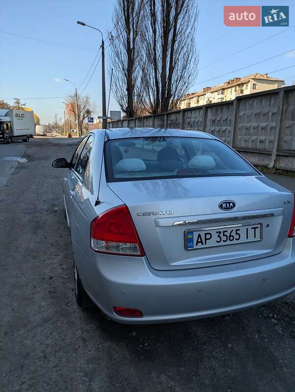 Седан Kia Cerato 2007 в Києві