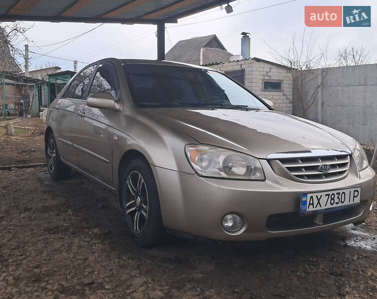 Седан Kia Cerato 2005 в 