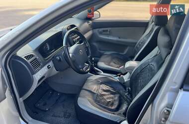 Седан Kia Cerato 2006 в 