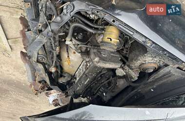 Хэтчбек Kia Cerato 2008 в 