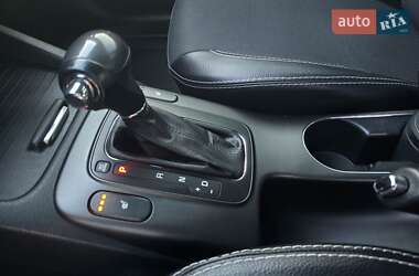 Седан Kia Cerato 2013 в 