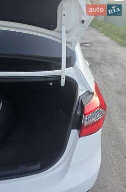 Седан Kia Cerato 2013 в 