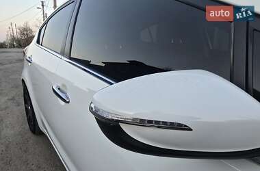 Седан Kia Cerato 2013 в 