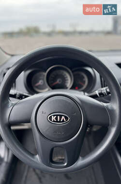 Седан Kia Cerato 2009 в 