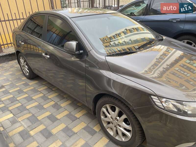 Седан Kia Cerato 2012 в Києві