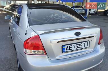 Седан Kia Cerato 2007 в 