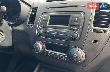 Седан Kia Cerato 2015 в 