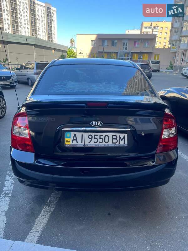 Седан Kia Cerato 2006 в Киеве