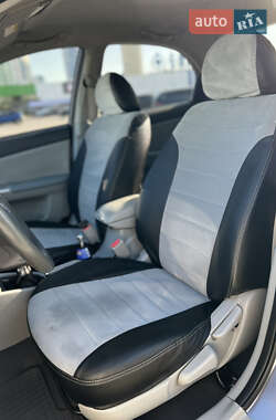 Седан Kia Cerato 2008 в 