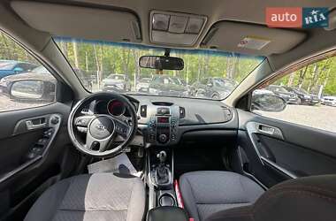 Седан Kia Cerato 2011 в 