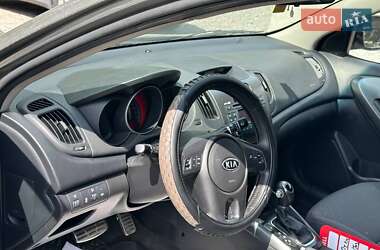 Седан Kia Cerato 2011 в 