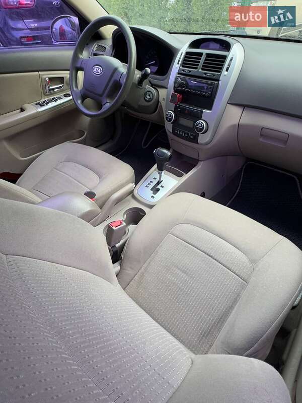 Седан Kia Cerato 2008 в Новомиргороде