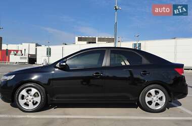 Седан Kia Cerato 2009 в Киеве
