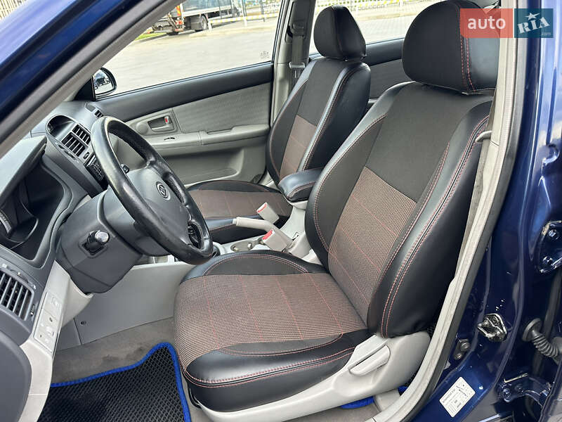 Седан Kia Cerato 2006 в Киеве