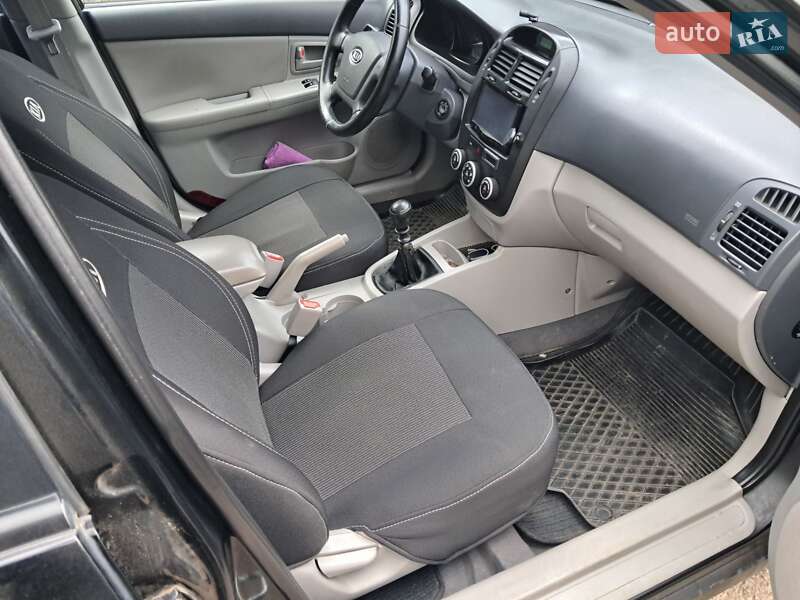 Седан Kia Cerato 2008 в Мукачевому