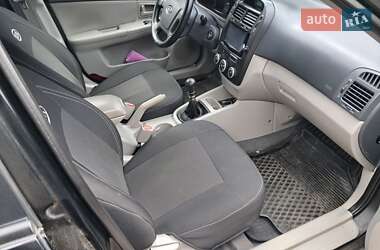 Седан Kia Cerato 2008 в 