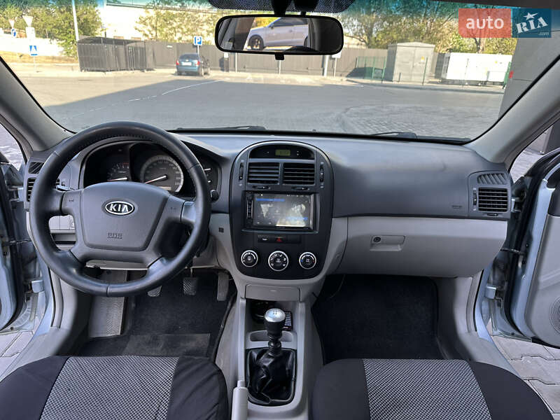 Седан Kia Cerato 2007 в Днепре