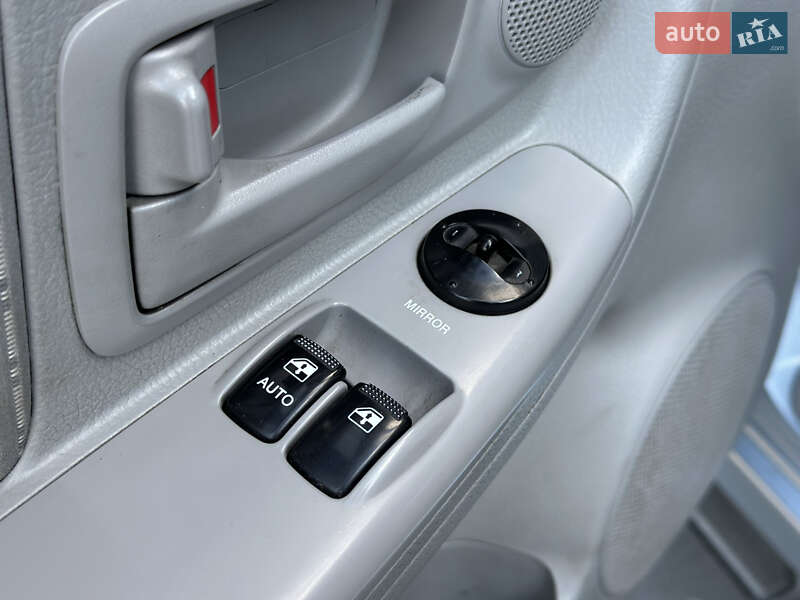 Седан Kia Cerato 2007 в Днепре
