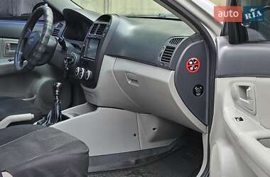 Седан Kia Cerato 2008 в 