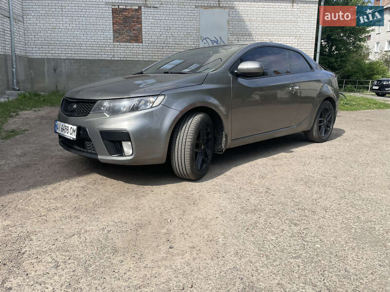 Купе Kia Cerato 2011 в 