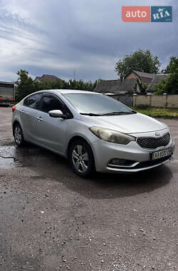 Седан Kia Cerato 2013 в 