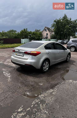 Седан Kia Cerato 2013 в 