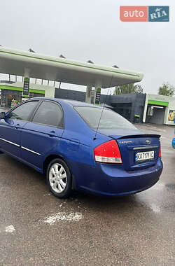 Седан Kia Cerato 2007 в 