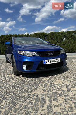 Купе Kia Cerato 2012 в 