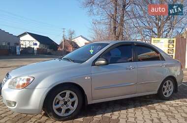 Седан Kia Cerato 2007 в Глыбокой