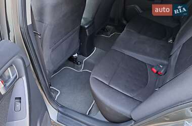 Седан Kia Cerato 2011 в 