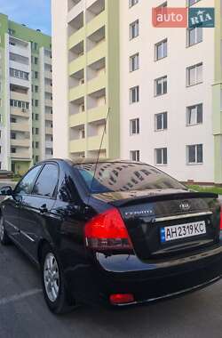 Седан Kia Cerato 2007 в 