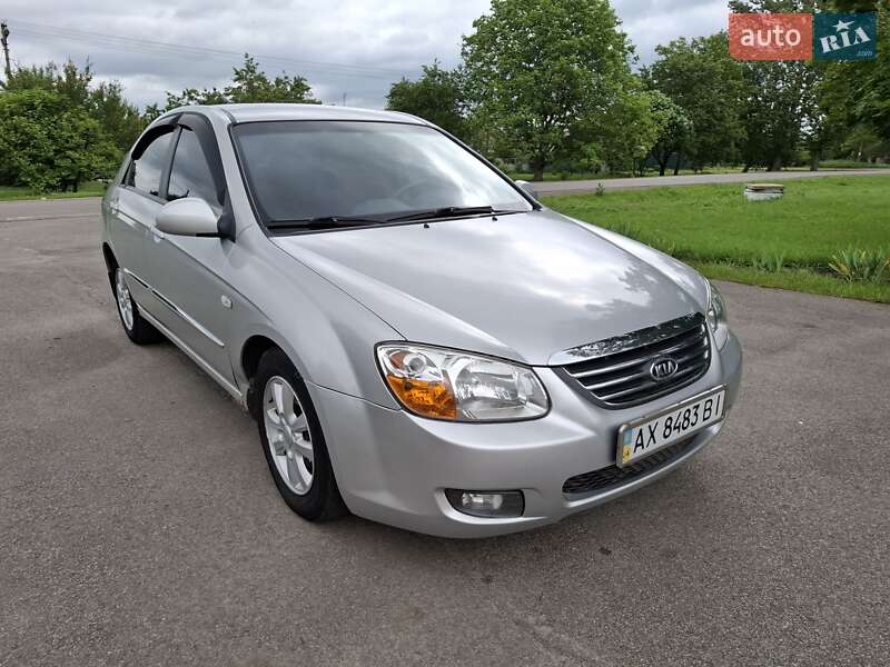 Седан Kia Cerato 2008 в Краснограде