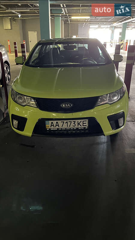 Купе Kia Cerato 2010 в Киеве