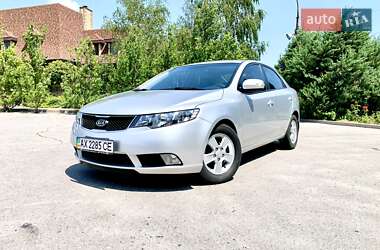 Седан Kia Cerato 2010 в Харькове
