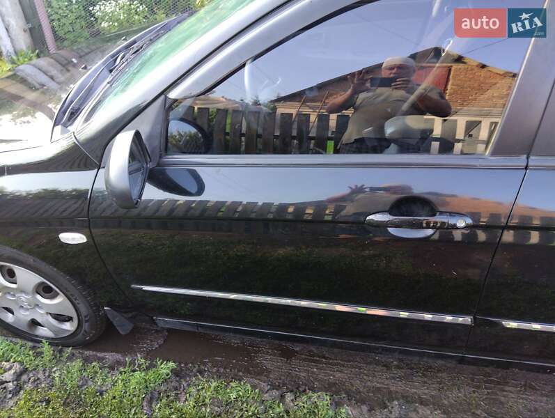 Седан Kia Cerato 2008 в Киеве