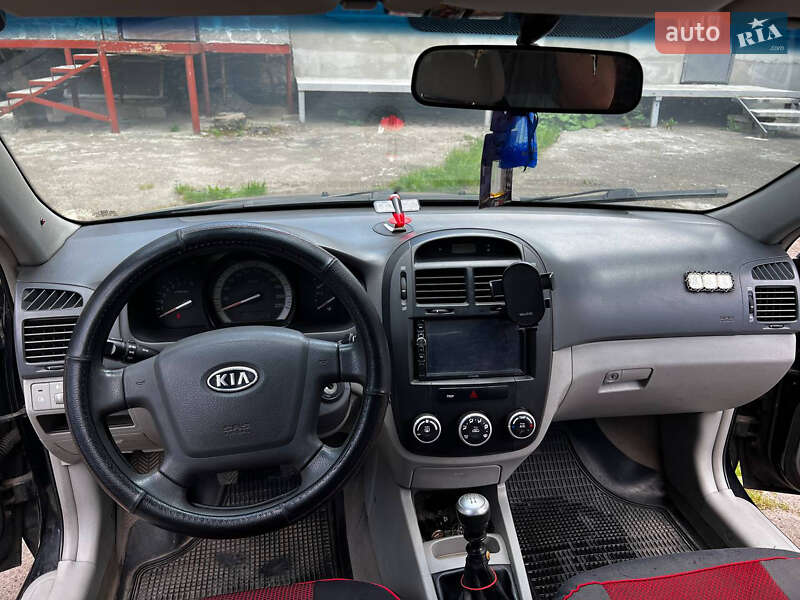 Седан Kia Cerato 2007 в Львові