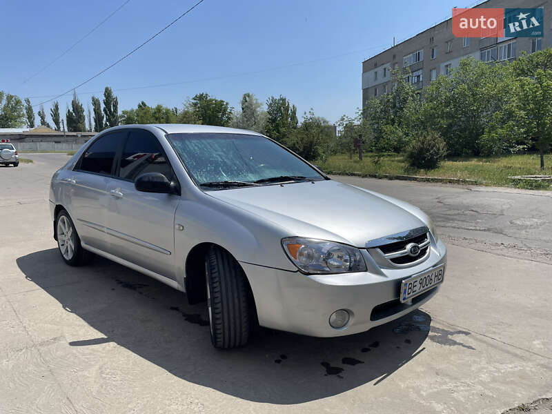 Седан Kia Cerato 2005 в Вознесенську