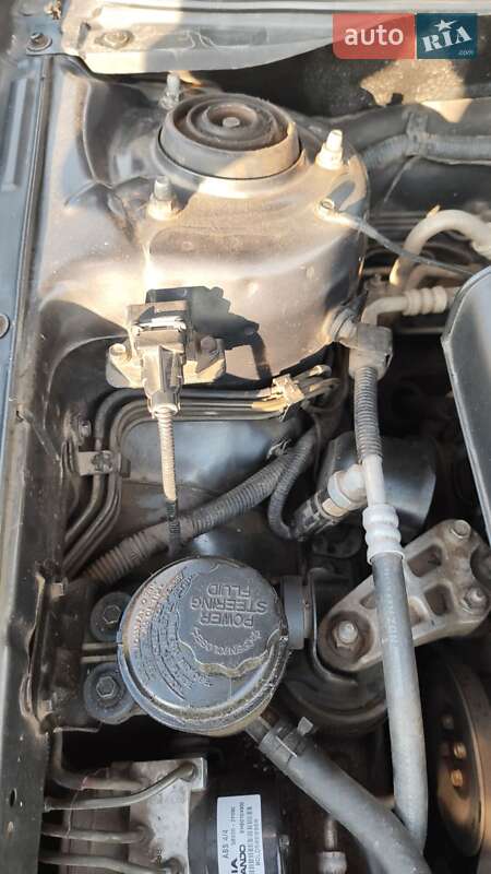 Седан Kia Cerato 2006 в Тростянце