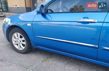 Седан Kia Cerato 2008 в 