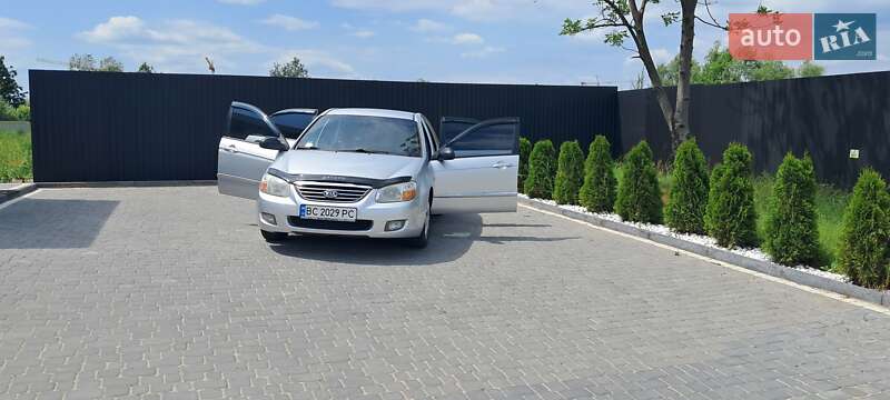 Седан Kia Cerato 2007 в Стрые