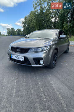 Купе Kia Cerato 2011 в Чернігові