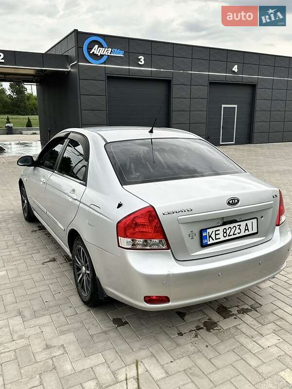 Седан Kia Cerato 2008 в Кам'янському