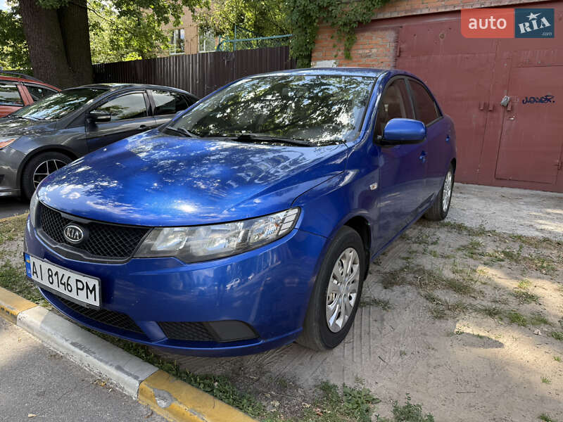 Седан Kia Cerato 2009 в Ирпене