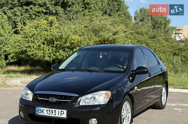 Седан Kia Cerato 2006 в Ровно