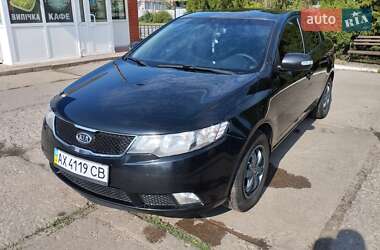 Седан Kia Cerato 2009 в Богодухове