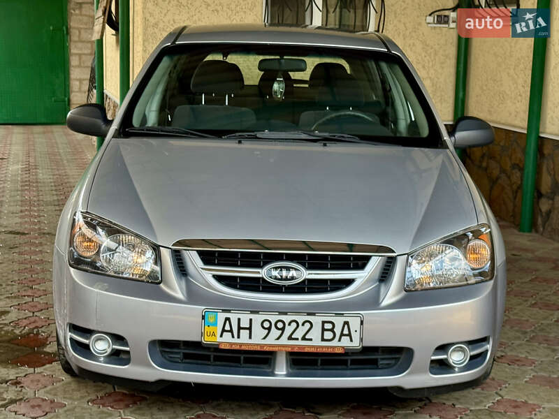 Хетчбек Kia Cerato 2006 в Краматорську