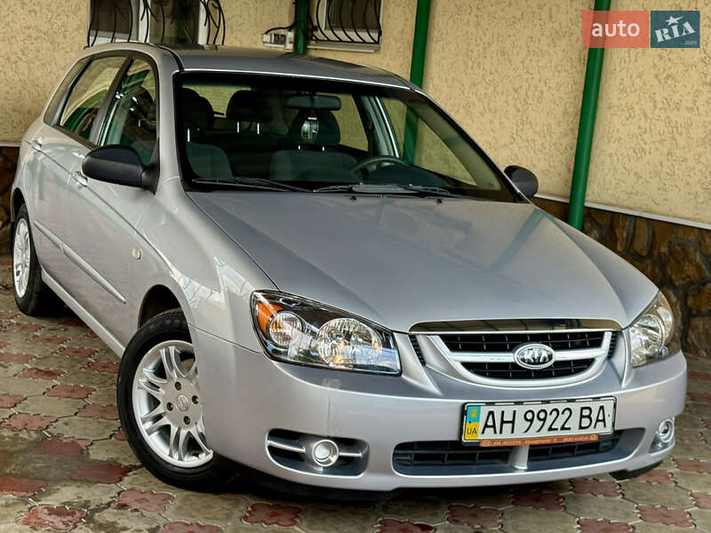Хетчбек Kia Cerato 2006 в Краматорську