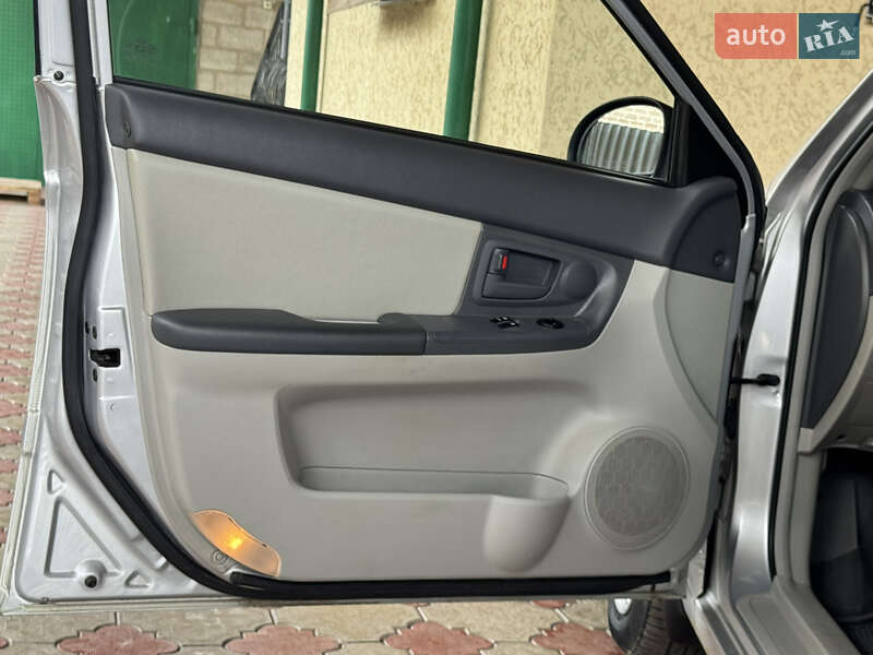 Хетчбек Kia Cerato 2006 в Краматорську